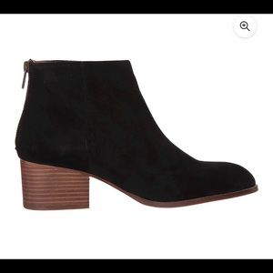 Seychelles Floodplain Black Suede Booties - EXCELLENT CONDITION